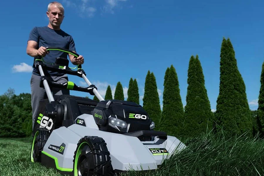 self propelled lawn mower